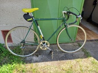 Cestný bicykel