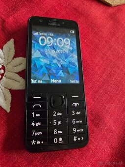 Nokia 230 volná čierna v dobrom stave ide na 1 sim kartu nie