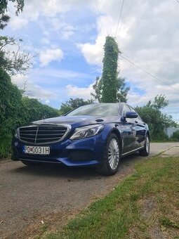 Predám  Mercedes-Benz  2l benzín cena pevna