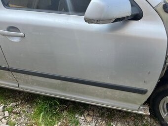 Predné spolujazcove dvere 9102