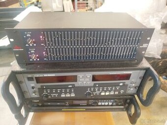 Predám equalizer DBX 1231 - 1