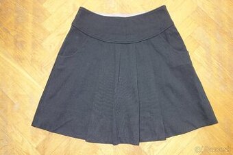Sukňa Hugo Boss veľ. 40