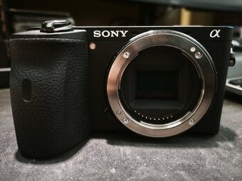 Sony A 6600 - 1