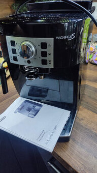 Delonghi Magnifica S SBlack