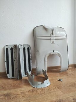 Predám reumaplechy na jawa 50 v pôvodnej farbe + riadidlá