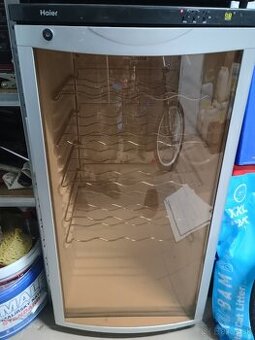 Kompresorová vinotéka Haier JC-112G