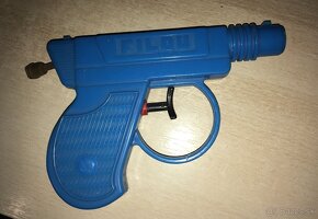 retro hracky - plastove hokejky, serm, samopal - 1