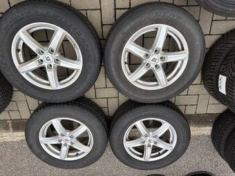 Ford Kuga 235/60R16