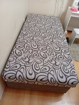 Predám posteľ s úložným priestorom