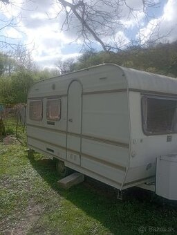 OBYTNY  RETRO KARAVAN