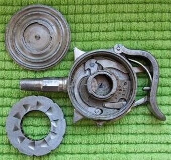 Dlanovy revolver
