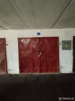predam garaz Juh Novomeskeho
