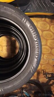 Predám Giti Gitisynergy H2, 215/55R17