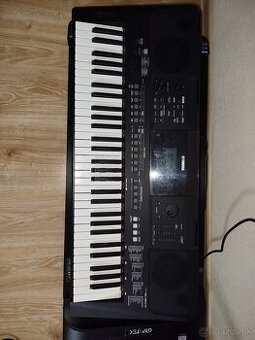 Yamaha PSR-E463 keyboard