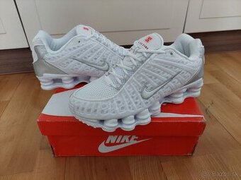 Pánske Nike Shox-43(27,5cm).