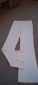biele pásikavé elegantné nohavice