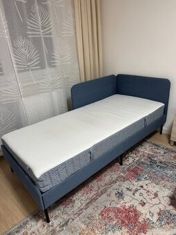 Posteľ BLÅKULLEN s matracom VESTERÖY.