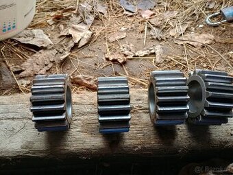 810 d vyvazacka diely napravy John Deere