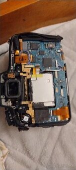 Kúpim pokazenú dosku pre nikon d750