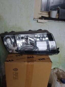 Škoda Fabia 1 predné svetlo pravé