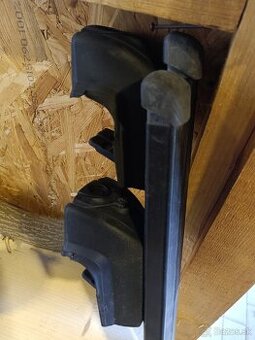 Predam priecne nosice na auto (boli na Passat B7)