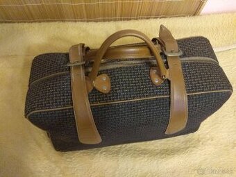 Predám cestovnú tašku a cestovný lodný kufor