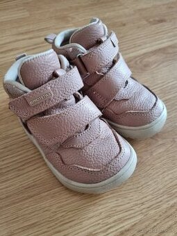 Dievcenske celorocne topanky zn. Protetika vel. 20