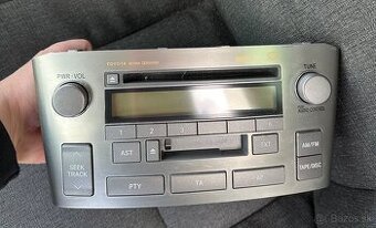 Rádio originál Toyota Avensis