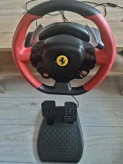Volant Thrustmaster Ferrari