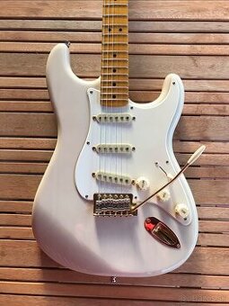 Squier Classic Vibe Stratocaster “Mary Kaye” (FSR)
