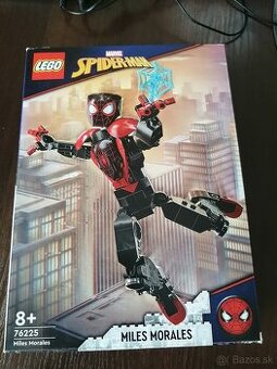 Lego Spiderman 8+.