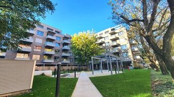 NOVÁ ponuka: MODERNÝ byt s balkónom, zariadený, pre NÁROČNÝC