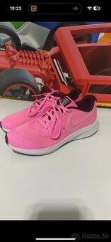 Nike star runner tenisky 38