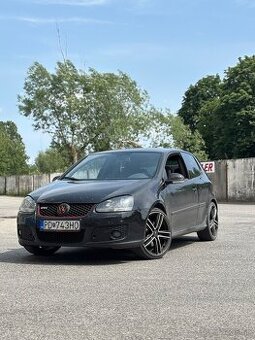 VW golf Gti 2.0 turbobenzín 147kw