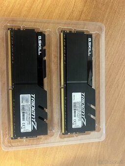 RAM G.SKILL DDR4 4400MHz CL19 Trident Z