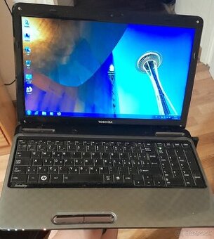 TOSHIBA L755 - i3, 4GB, 750GB, NVIDIA 1GB