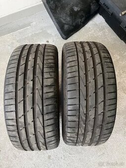 225/35 r19 - 1