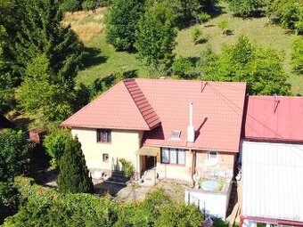 Znižená cena Malý domček,veľký pozemok a stodola