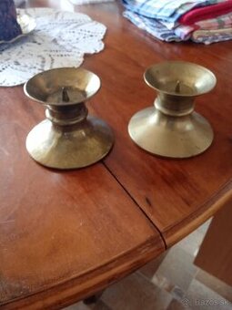 Mosadzné svietniky