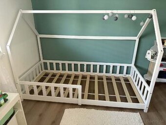 Domčeková posteľ na predaj
