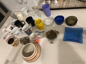 Salky, popolniky, vaza, pohare, stamprliky