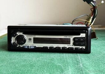 Autoradio Kenwood KDC-3027.