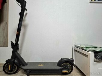 Elektrický skúter - kolobežka Ninebot kickscooter Max