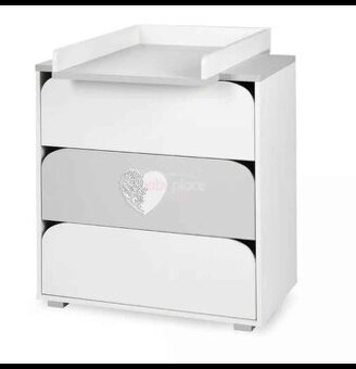 Prebaľovacia komoda