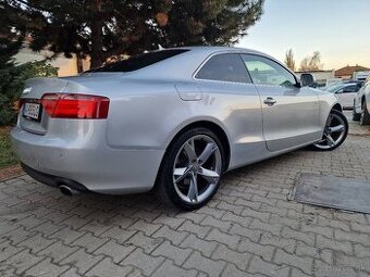 Audi A5 2.7 TDi multitronic 190k S-line (diesel)