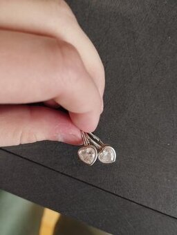 Predám strieborné náušnice