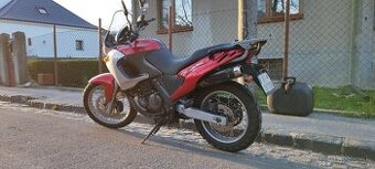 Aprilia Pegaso  650