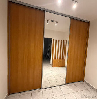 Rolldoor Satnikova skrina