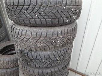 Jazdené zimne pneu 155x70x13 obute na xitroeb,peugwot 3x108
