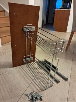 Drôtený dvojitý výsuvný šuplík